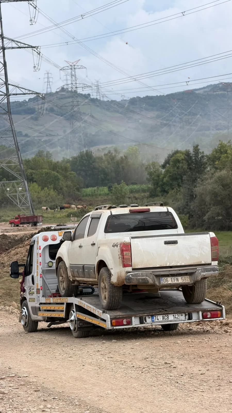 Mert Oto Kurtarma çekici hizmeti fotoğrafı 4