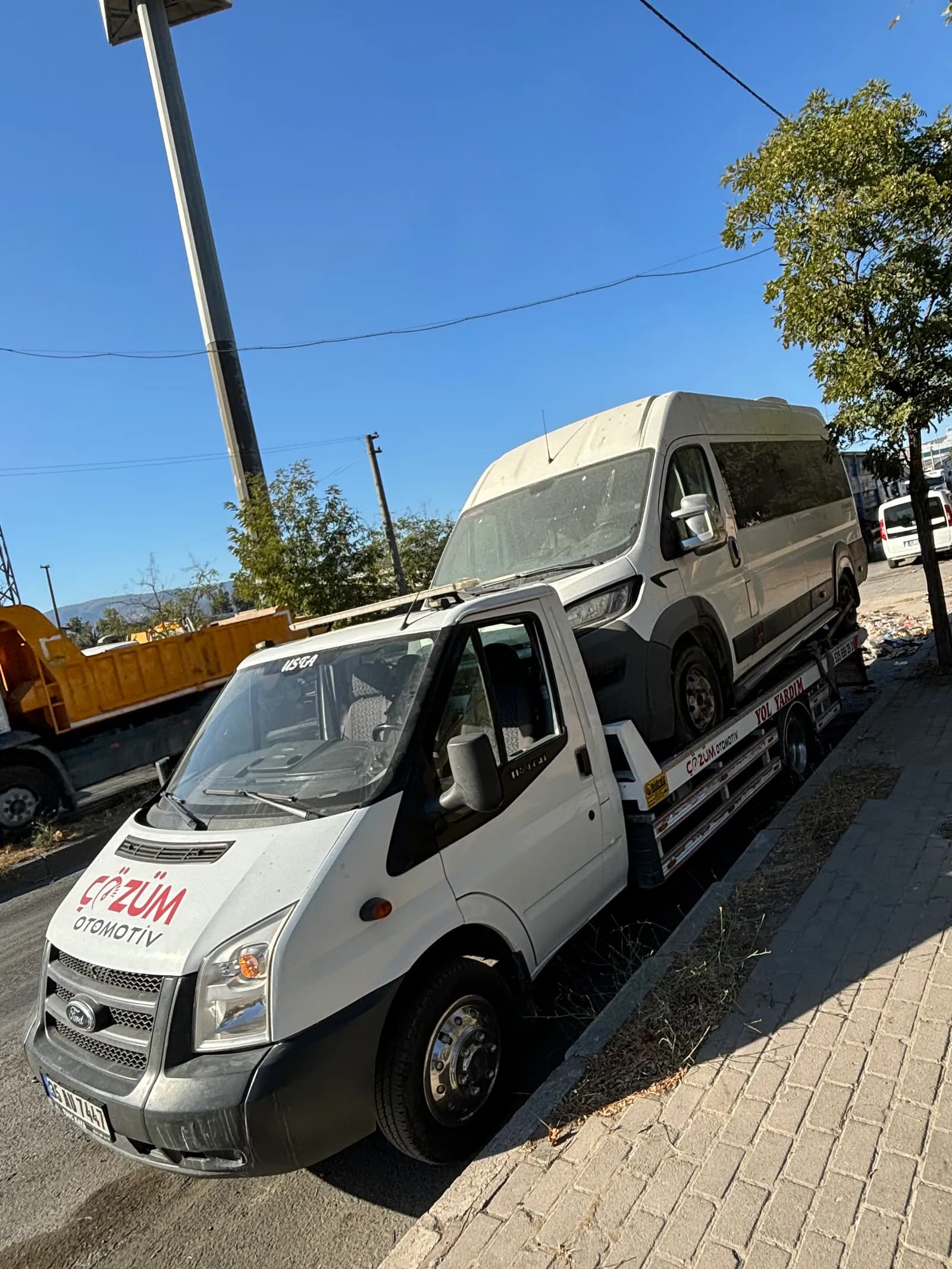 İzmir çözüm otokurtarma çekici hizmeti fotoğrafı 1