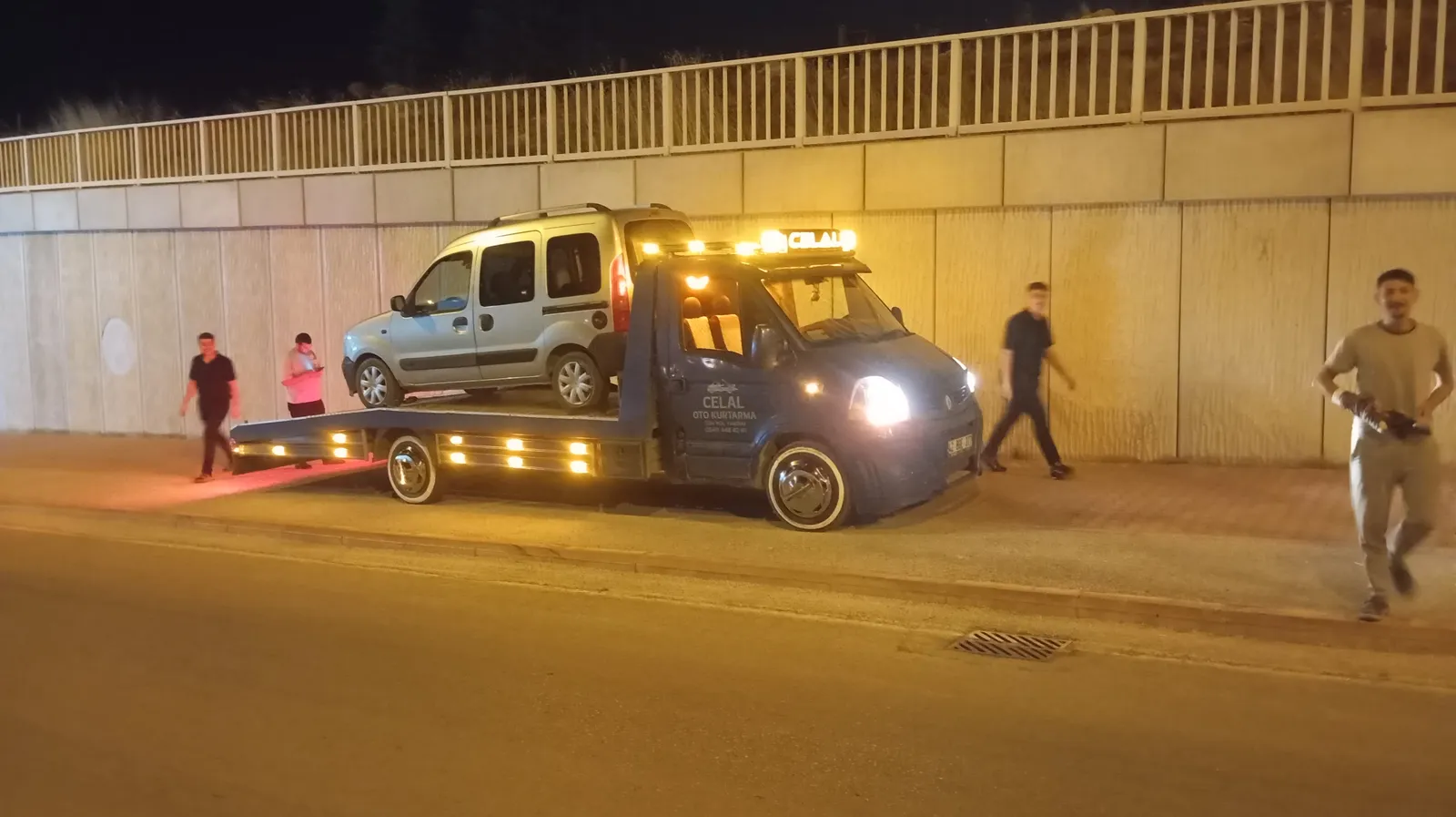 Celal oto kurtama çekici hizmeti fotoğrafı 1