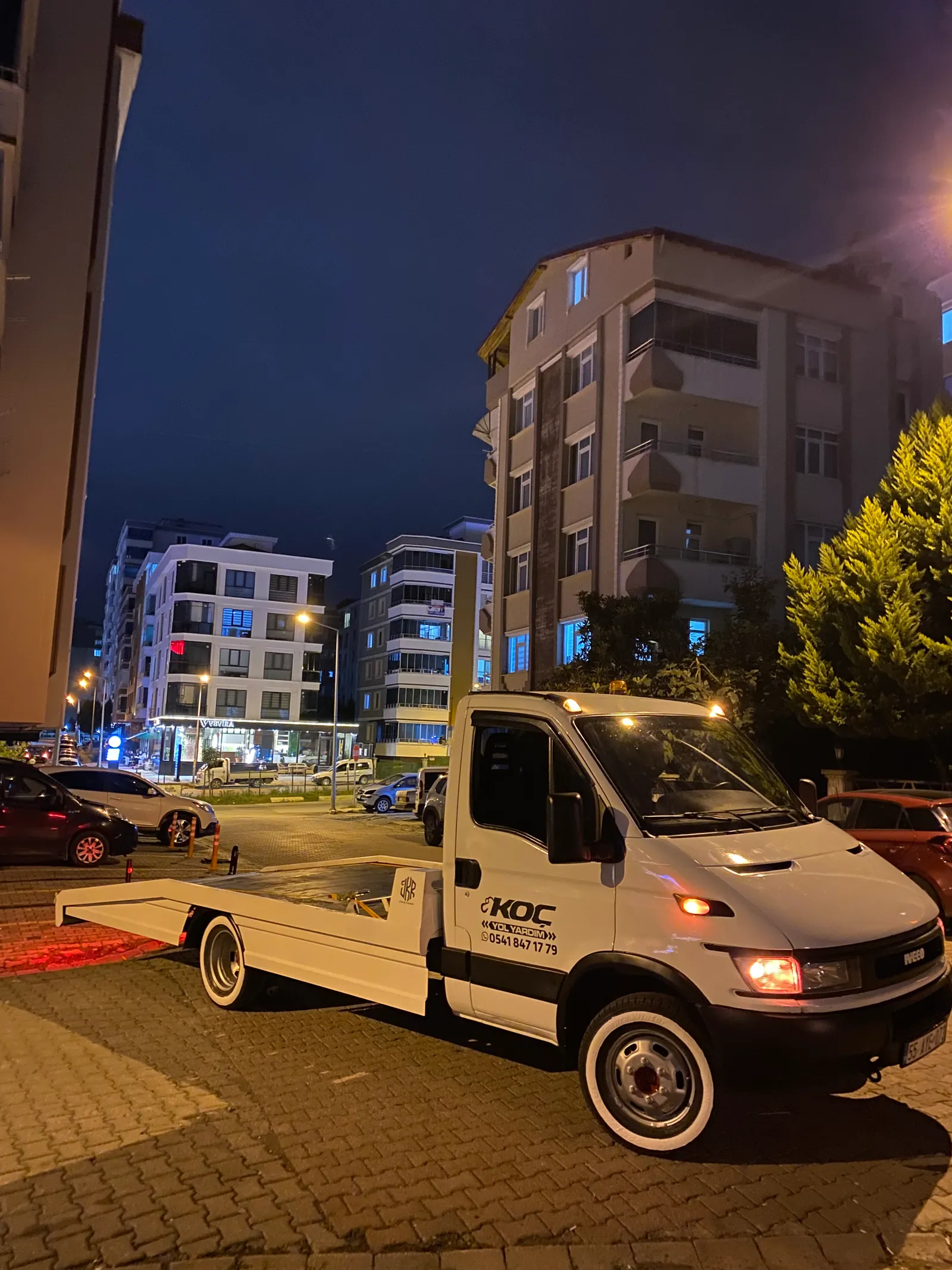 Koç oto çekici çekici hizmeti fotoğrafı 1